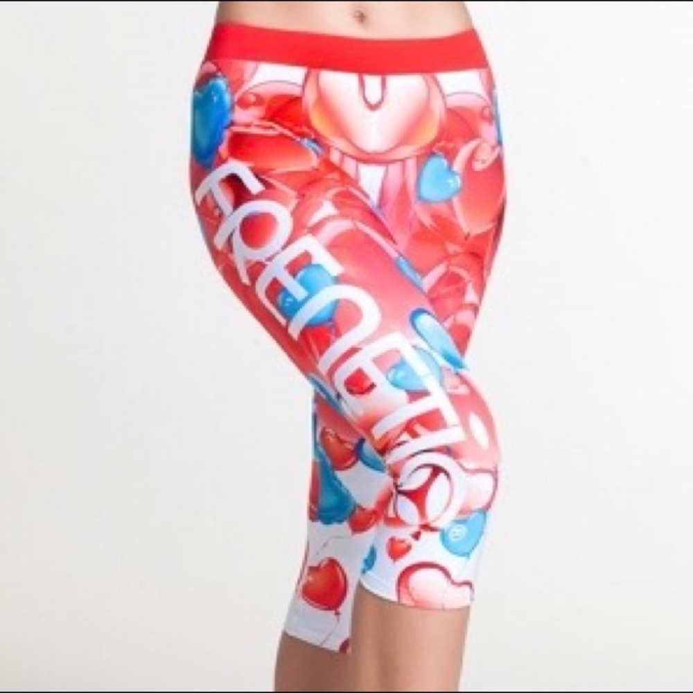 Closet Clear Out Mega Sale 💲⬇️ ❤️Capri